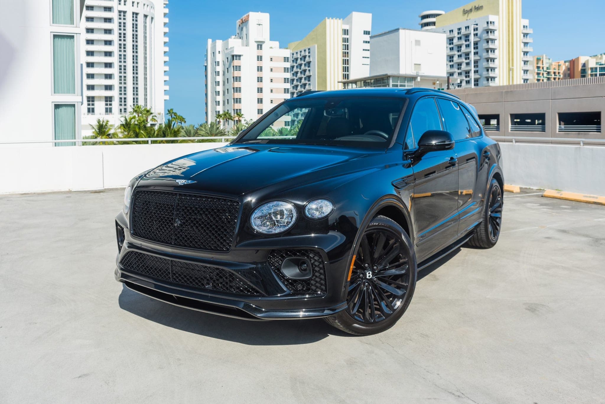 Bentley Bentayga W12 Speed, Black, Orange Accents