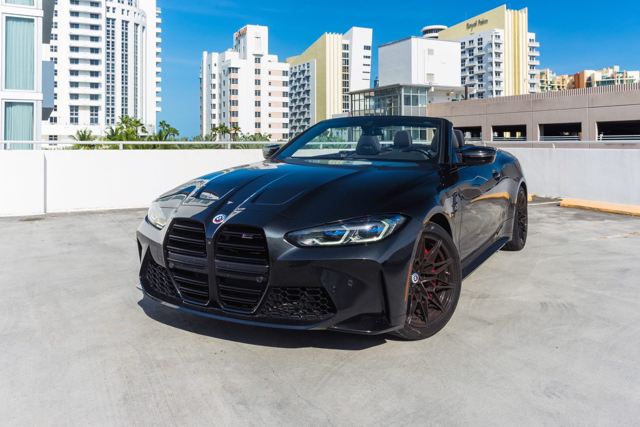 BMW M4 Competition Convertible, Black Sapphire