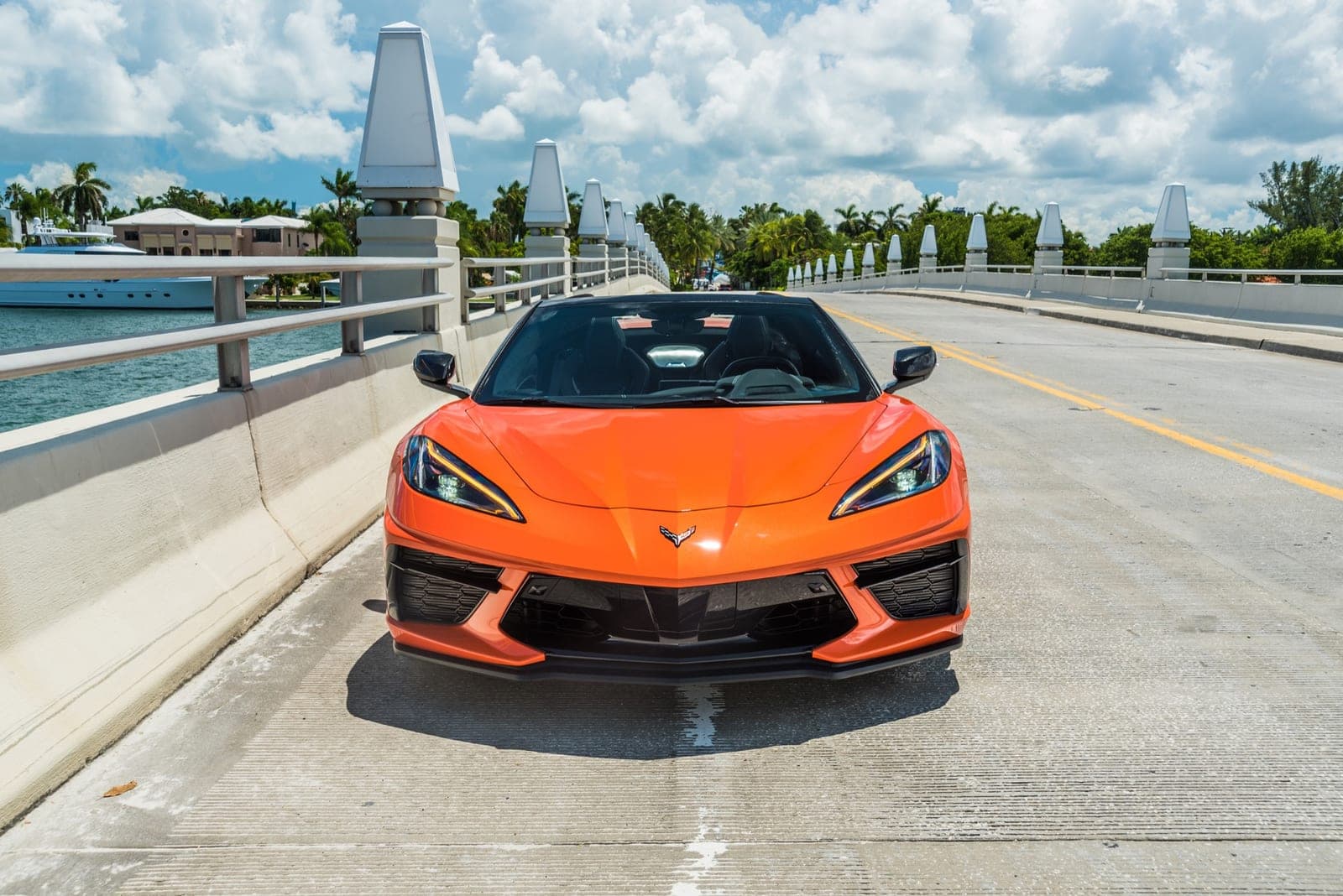Chevrolet Corvette C8 Convertible, Sebring Orange, photo 3 of 9