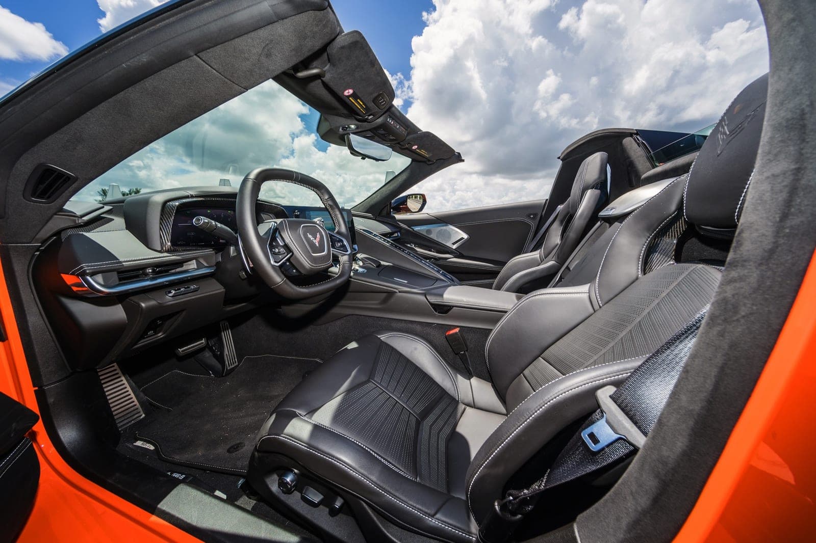 Chevrolet Corvette C8 Convertible, Sebring Orange, photo 6 of 9