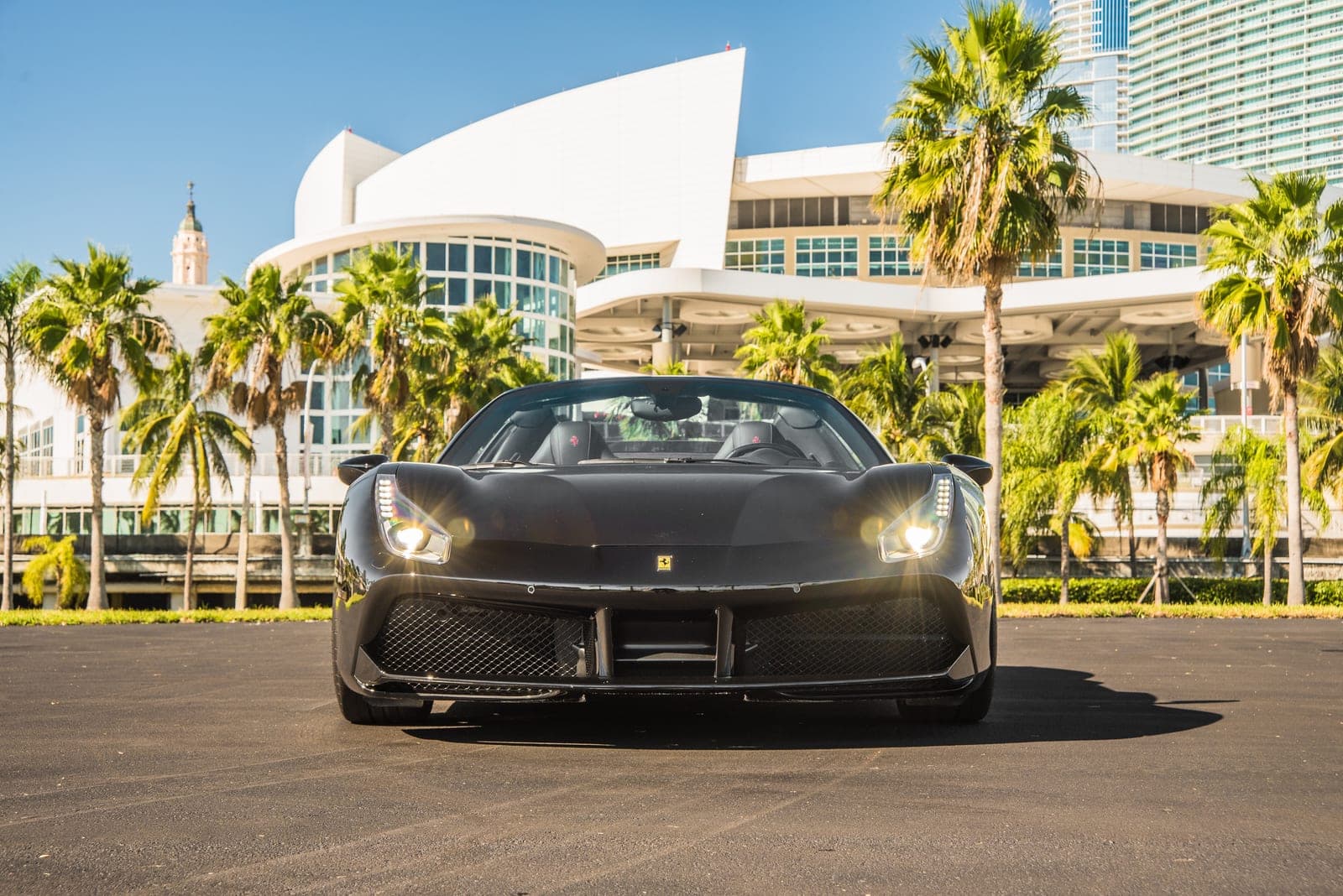 Ferrari 488 Spider, Nero Daytona, photo 2 of 8