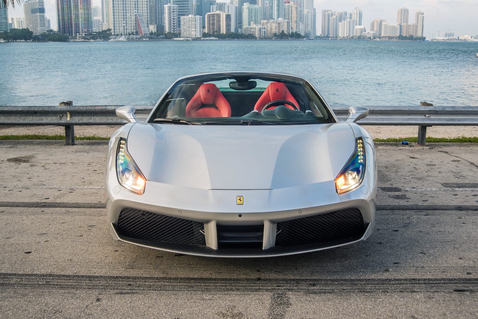 Ferrari 488 Spider, Argento Nürburgring, photo 2 of 8