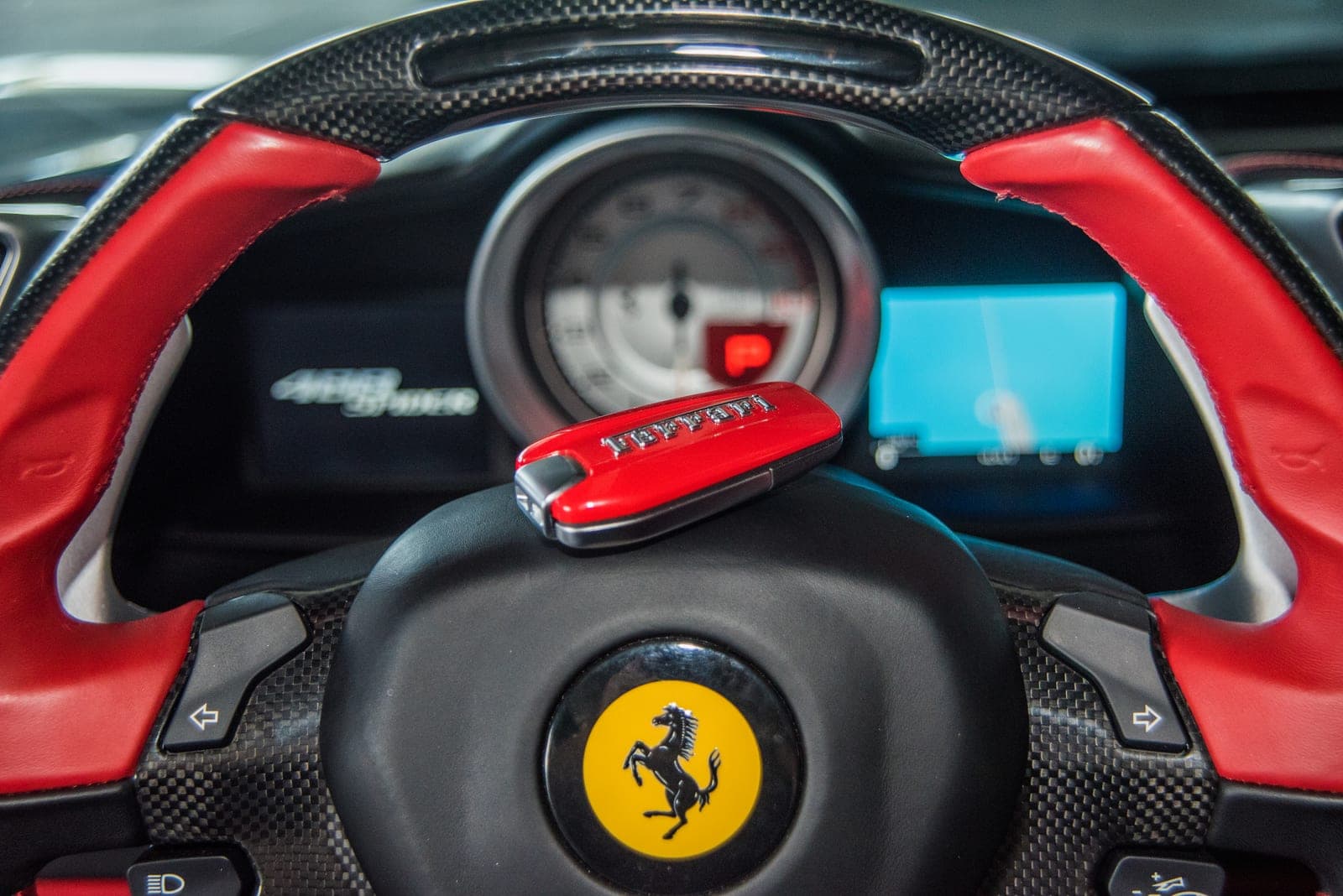 Ferrari 488 Spider, Argento Nürburgring, photo 8 of 8