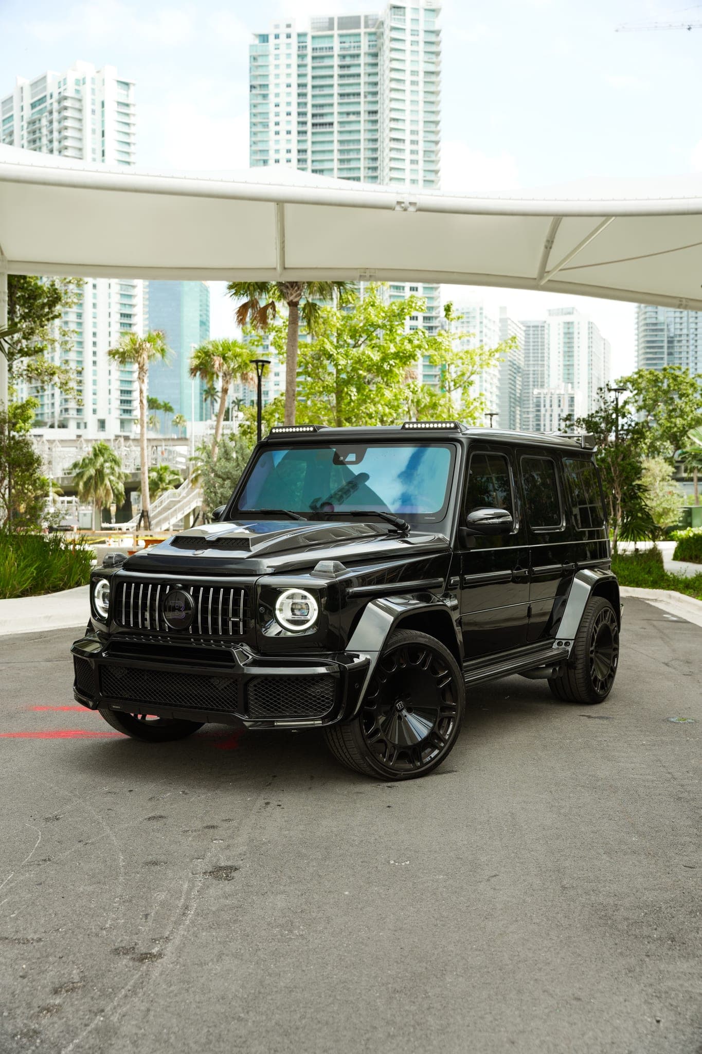 Mercedes-Benz G63 Brabus, Obsidian Black, photo 1 of 7