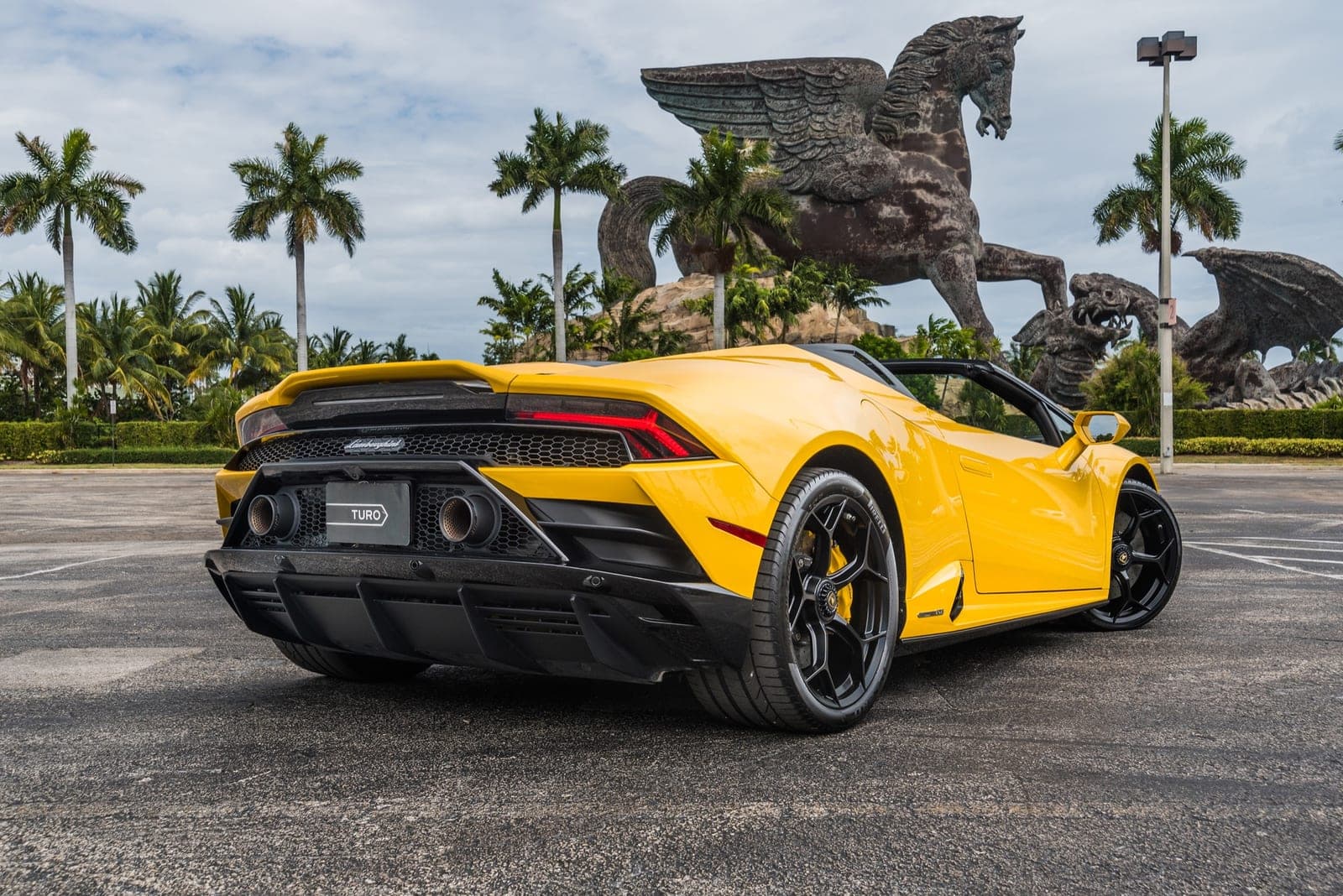 Lamborghini Huracán EVO, Giallo Inti, photo 5 of 11