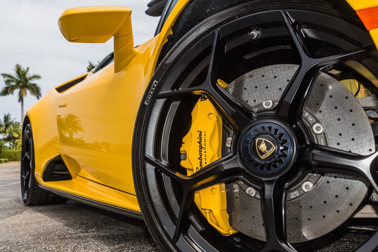 Lamborghini Huracán EVO, Giallo Inti, photo 8 of 11