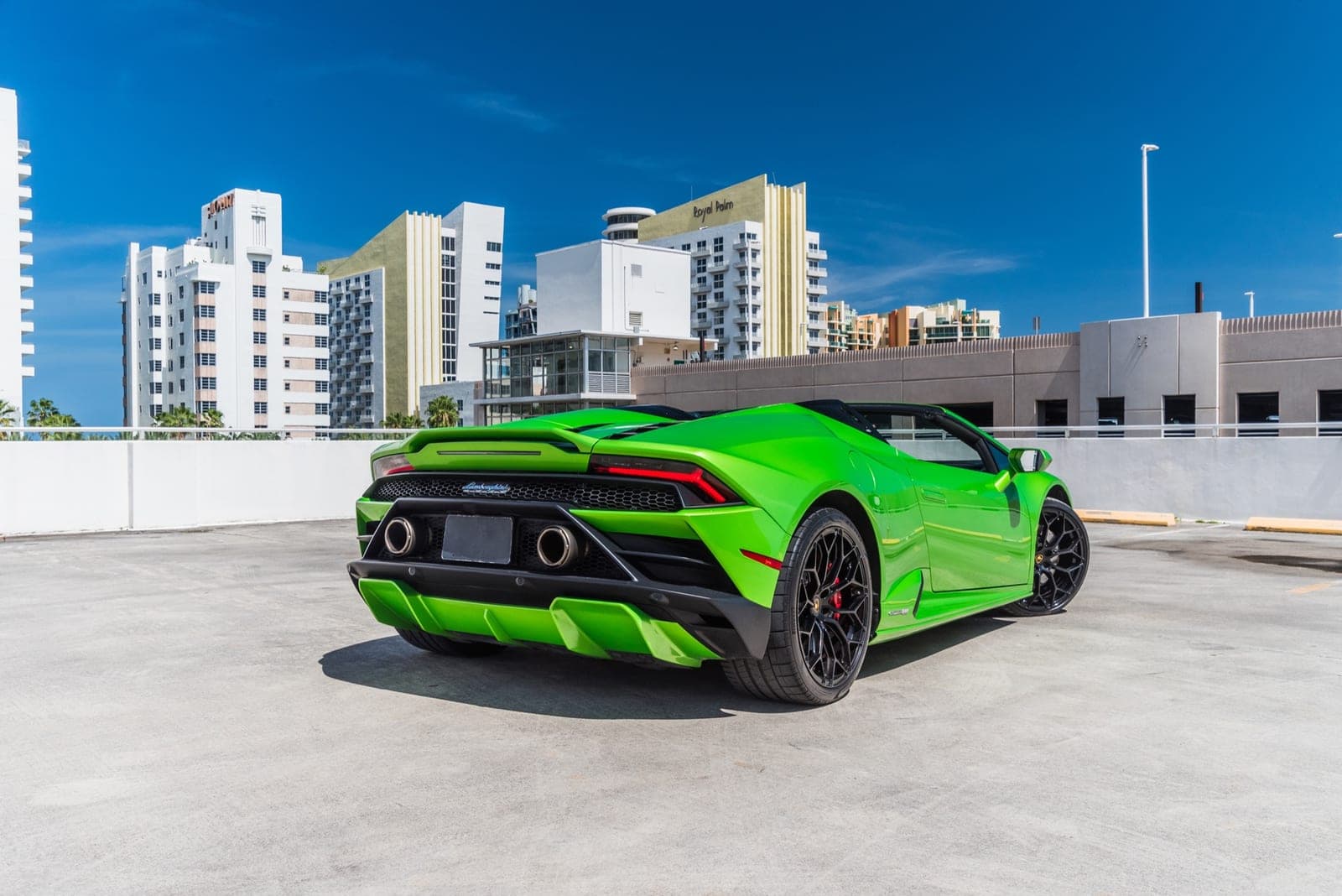 Lamborghini Huracán EVO, Verde Mantis, photo 3 of 9