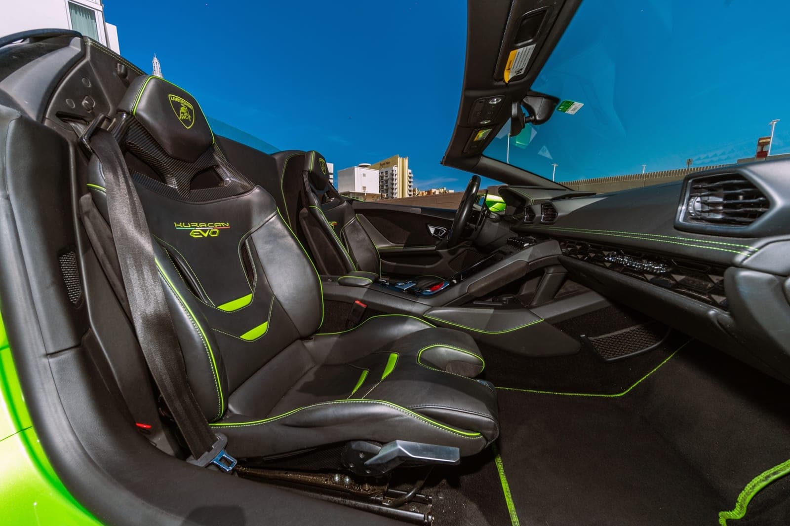 Lamborghini Huracán EVO, Verde Mantis, photo 6 of 9