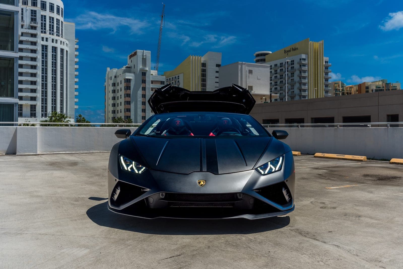 Lamborghini Huracán EVO Spyder, Nero Nemesis over Rosso, photo 2 of 10