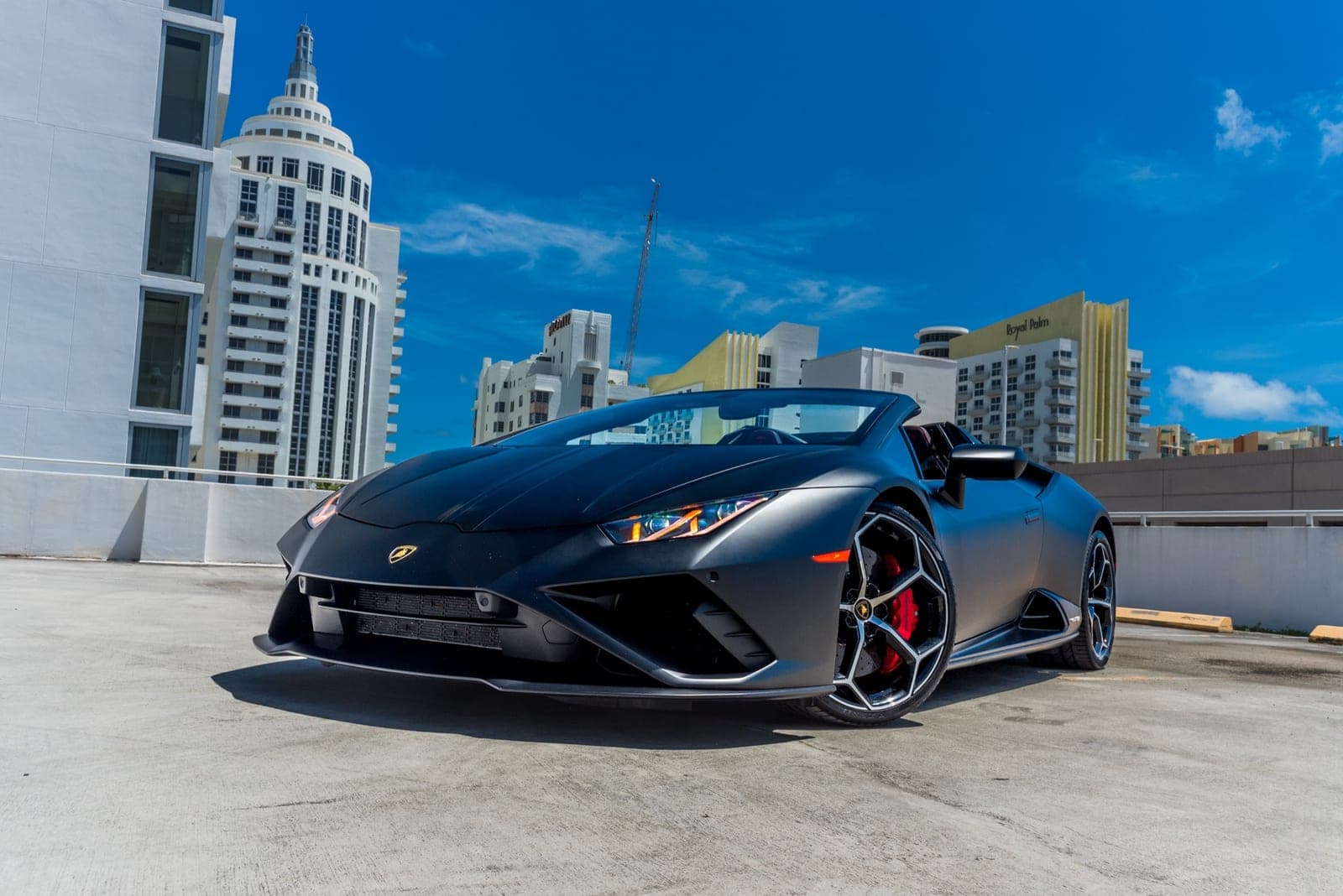 Lamborghini Huracán EVO Spyder, Nero Nemesis over Rosso, photo 3 of 10