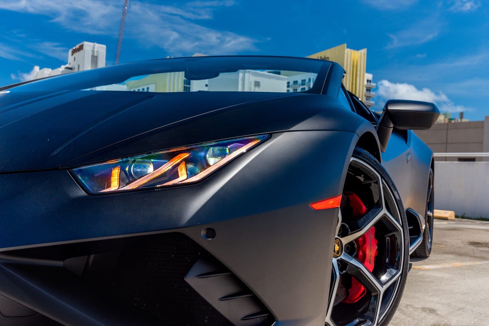 Lamborghini Huracán EVO Spyder, Nero Nemesis over Rosso, photo 4 of 10