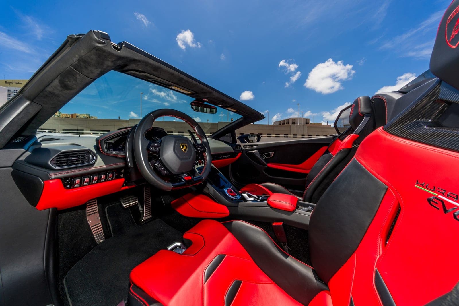 Lamborghini Huracán EVO Spyder, Nero Nemesis over Rosso, photo 7 of 10