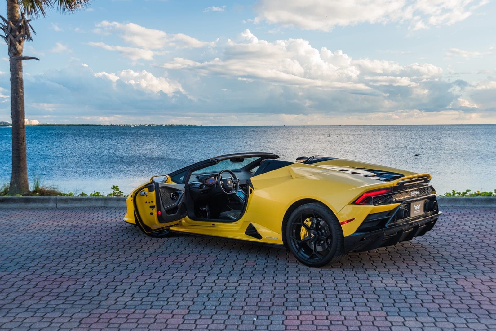 Lamborghini Huracán EVO Spyder, Giallo Belenus, photo 5 of 12