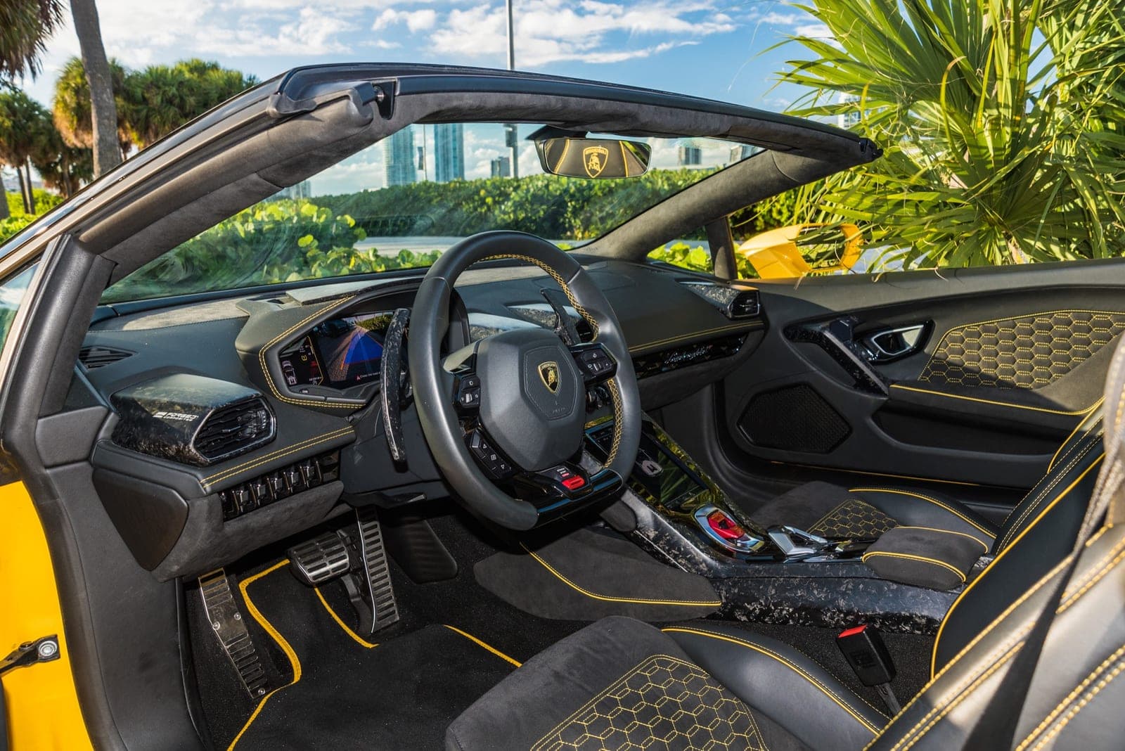 Lamborghini Huracán EVO Spyder, Giallo Belenus, photo 10 of 12