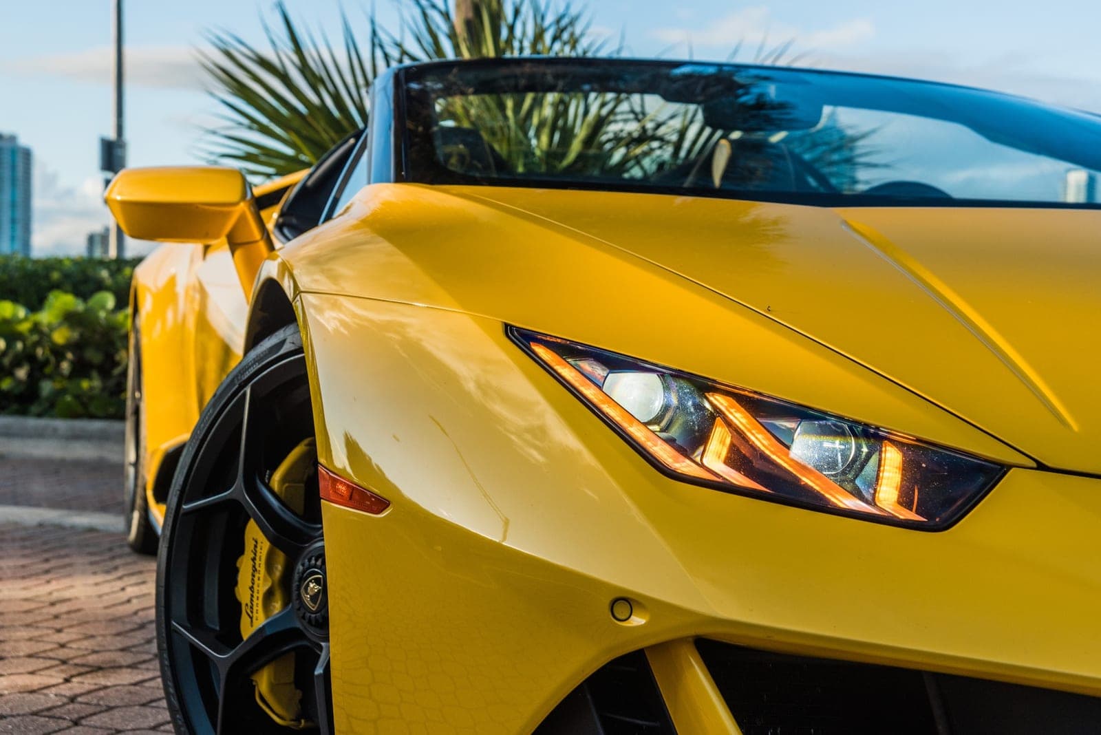 Lamborghini Huracán EVO Spyder, Giallo Belenus, photo 12 of 12