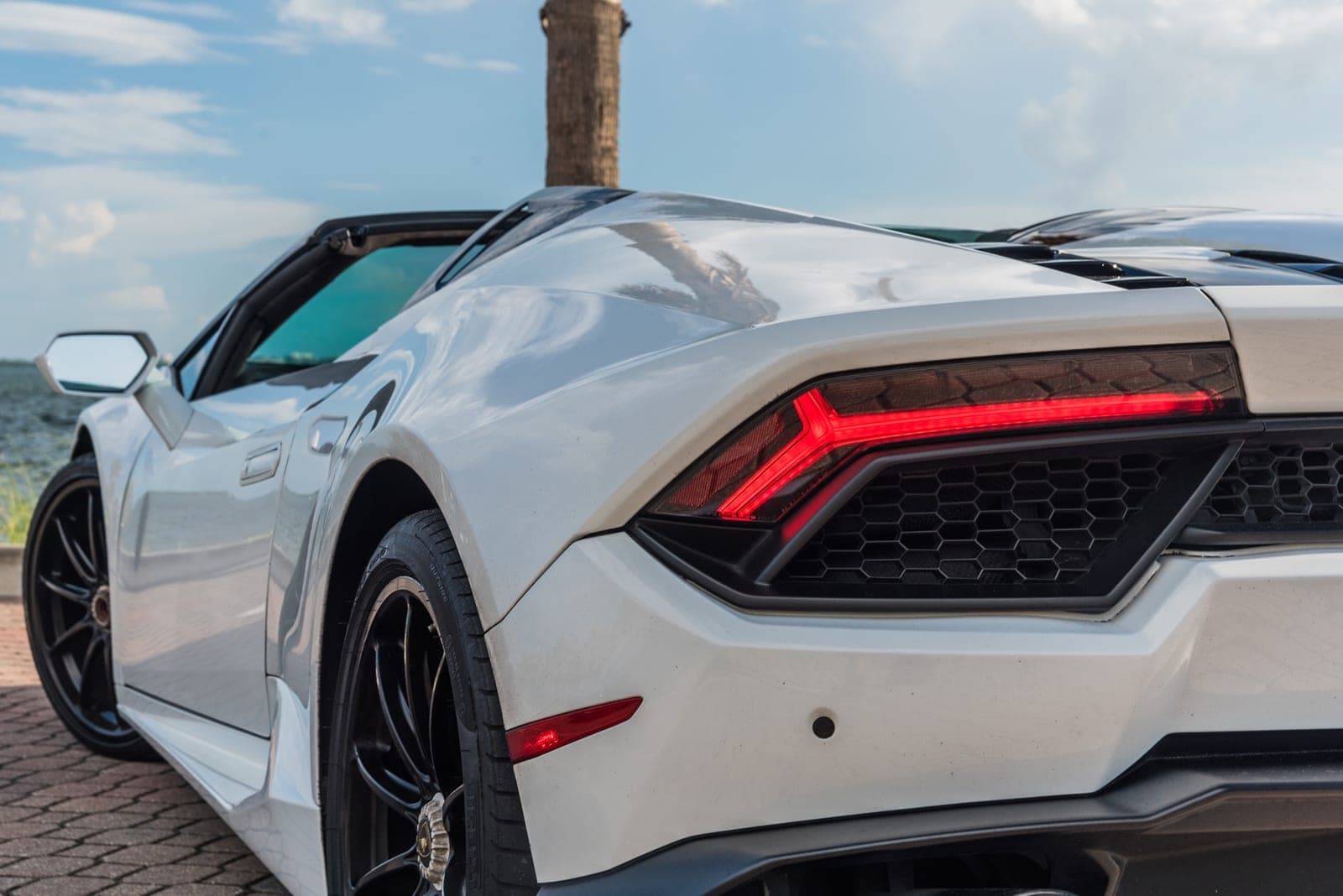 Lamborghini Huracán Spyder, Bianco Monocerus, photo 6 of 11