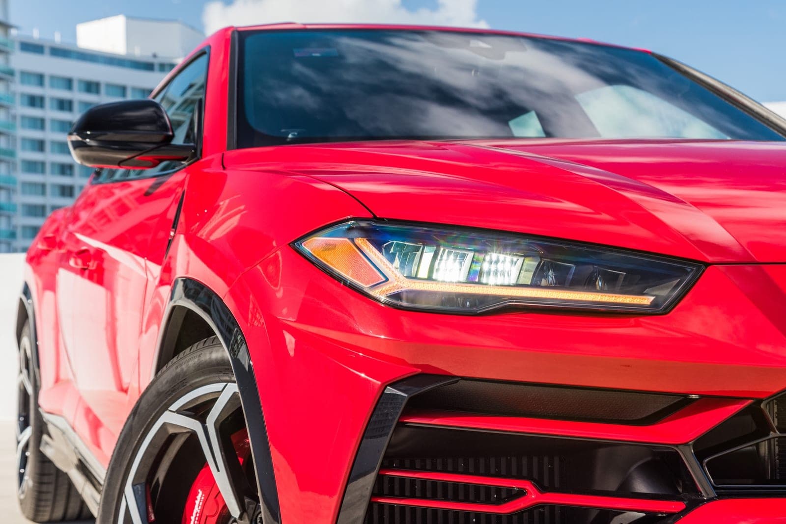 Lamborghini Urus, Rosso Anteros over Nero, photo 5 of 12