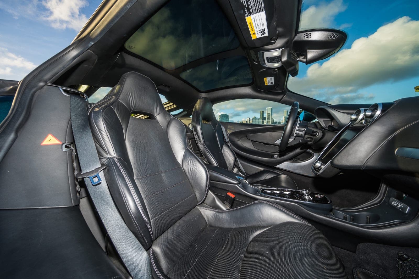 McLaren GT, Verde Volcano, photo 9 of 11