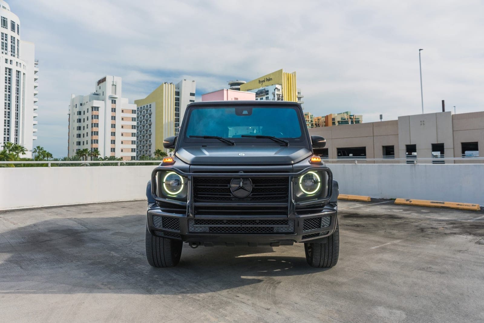 Mercedes-Benz G550, Obsidian Black, photo 2 of 8