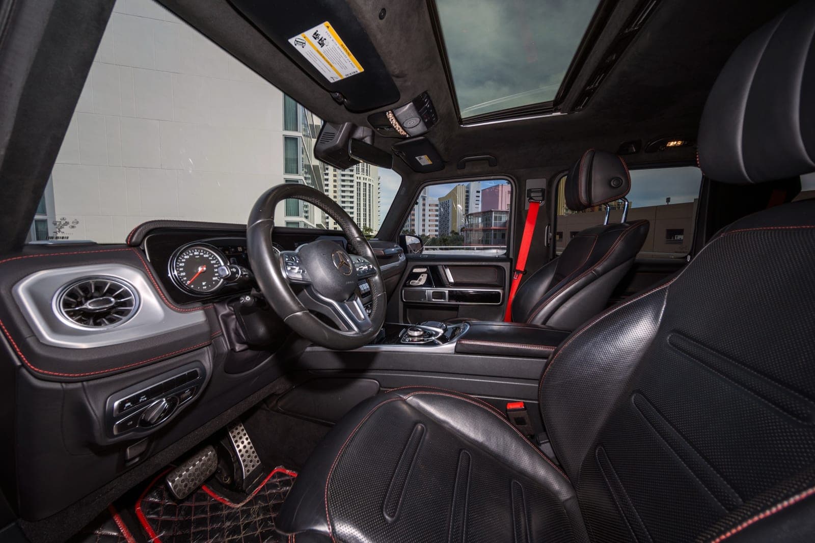 Mercedes-Benz G550, Obsidian Black, photo 6 of 8