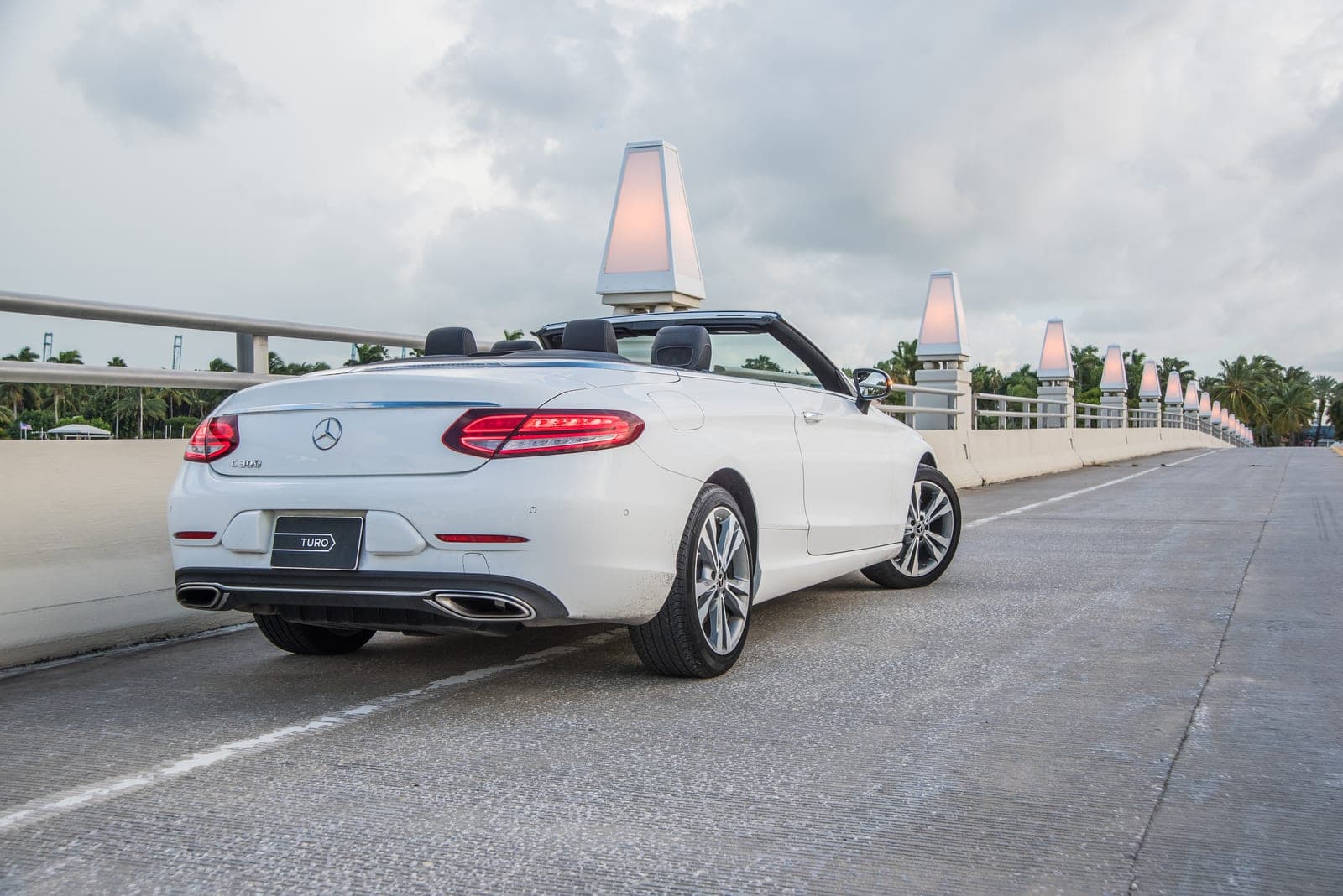 Mercedes-Benz C300 Convertible, Polar White, photo 5 of 10