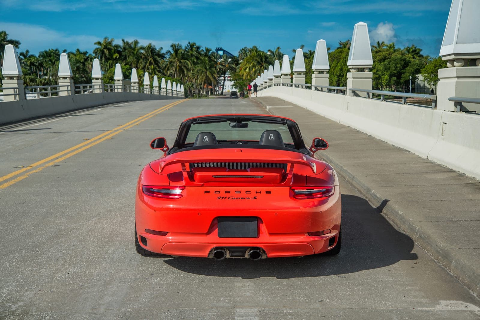 Porsche 911 Carrera S Cabriolet, Guards Red, photo 3 of 10