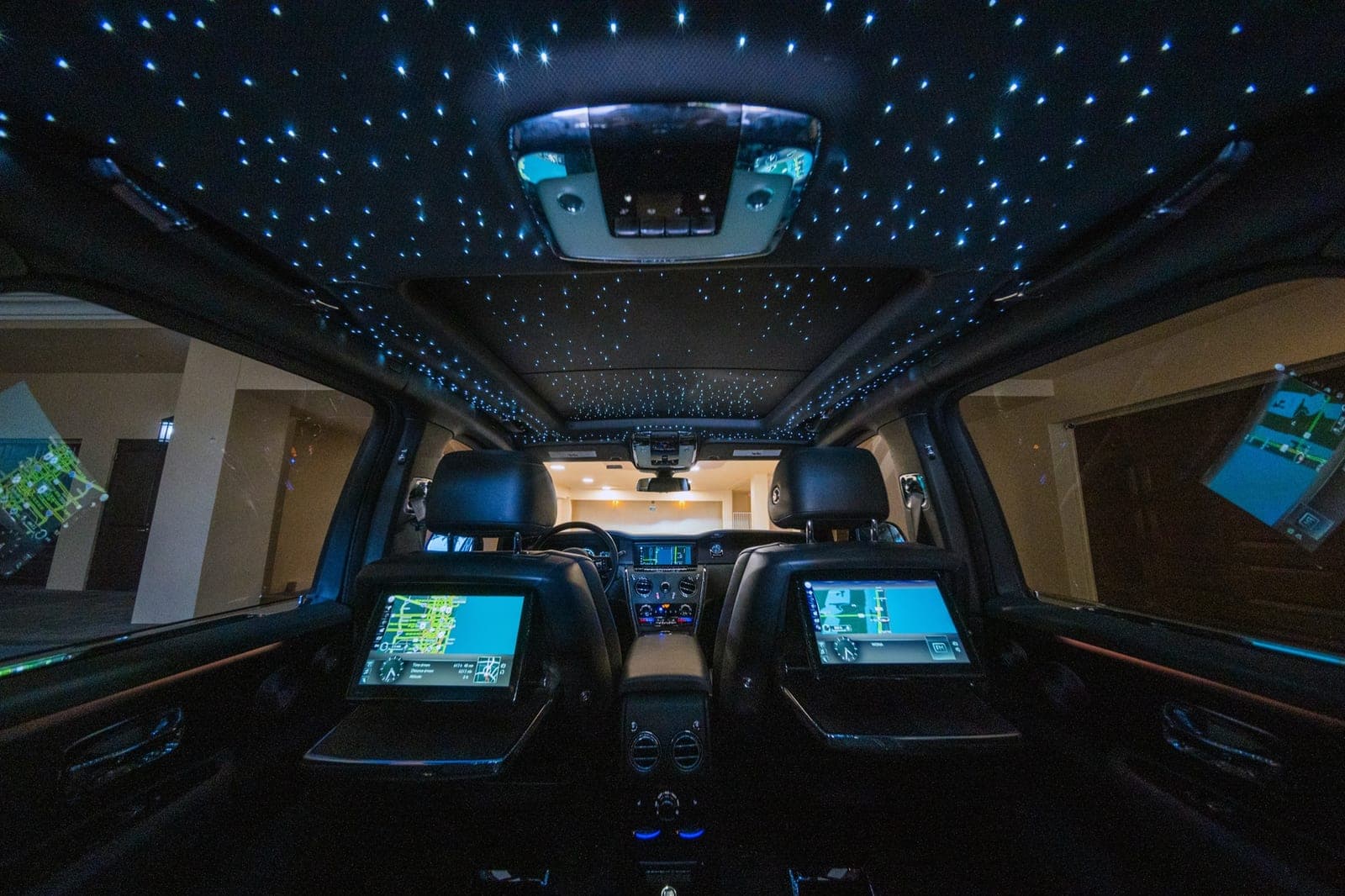 Rolls-Royce Cullinan, Black over Teal, photo 9 of 12