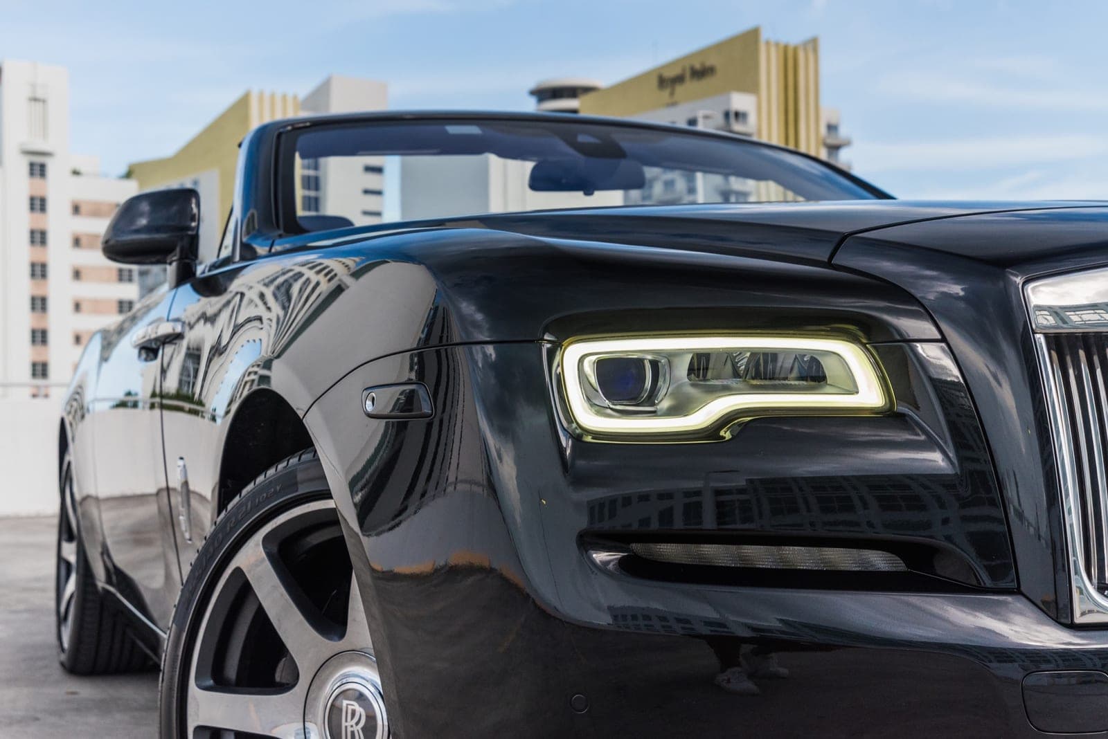 Rolls-Royce Dawn, Black over Black, photo 2 of 12