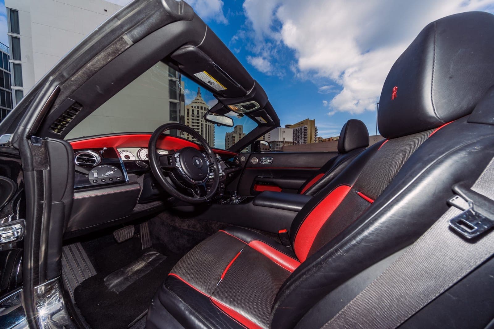 Rolls-Royce Dawn, Black over Black, photo 9 of 12