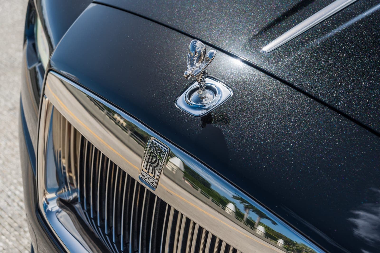 Rolls-Royce Dawn, Black over Mugello Red, photo 9 of 9