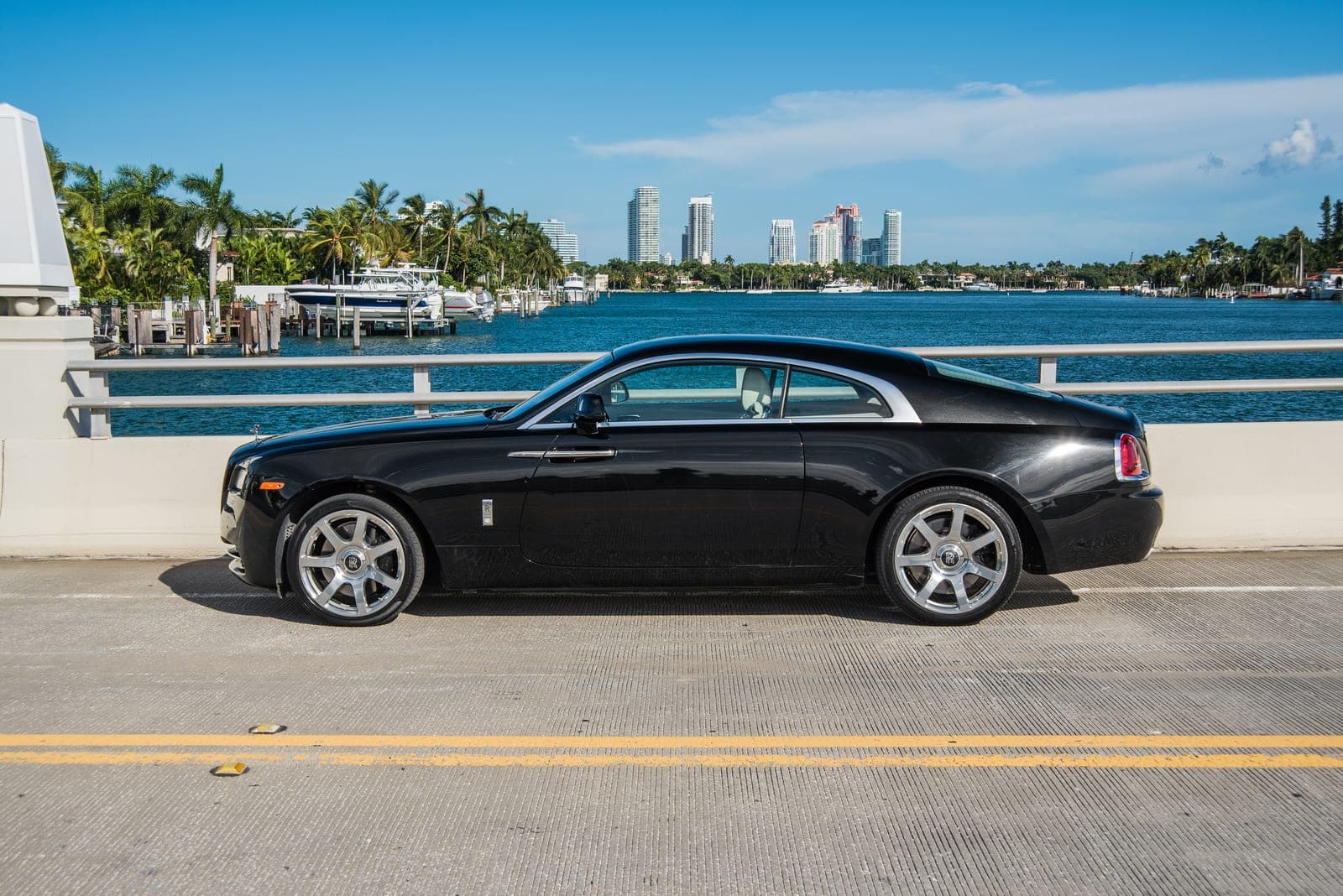 Rolls-Royce Wraith, Black Diamond, photo 4 of 15